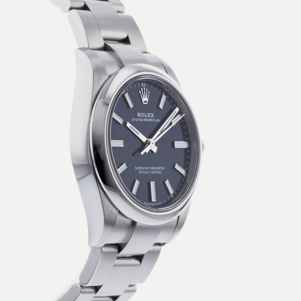 Pre-Owned Rolex Oyster Perpetual 124200 – Frantic Watch